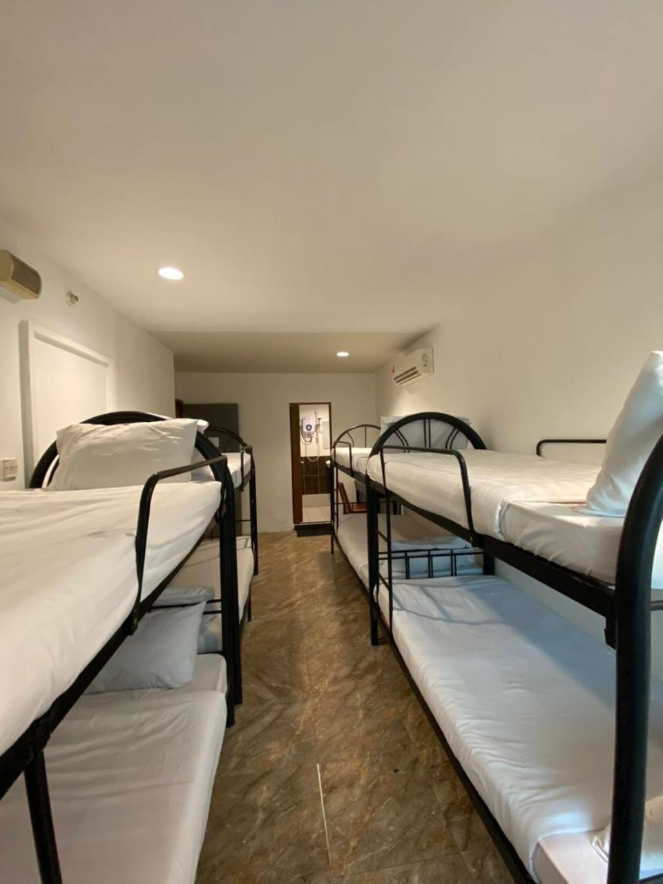 H2 Worldpackers , The Social Hotel コタキナバル エクステリア 写真