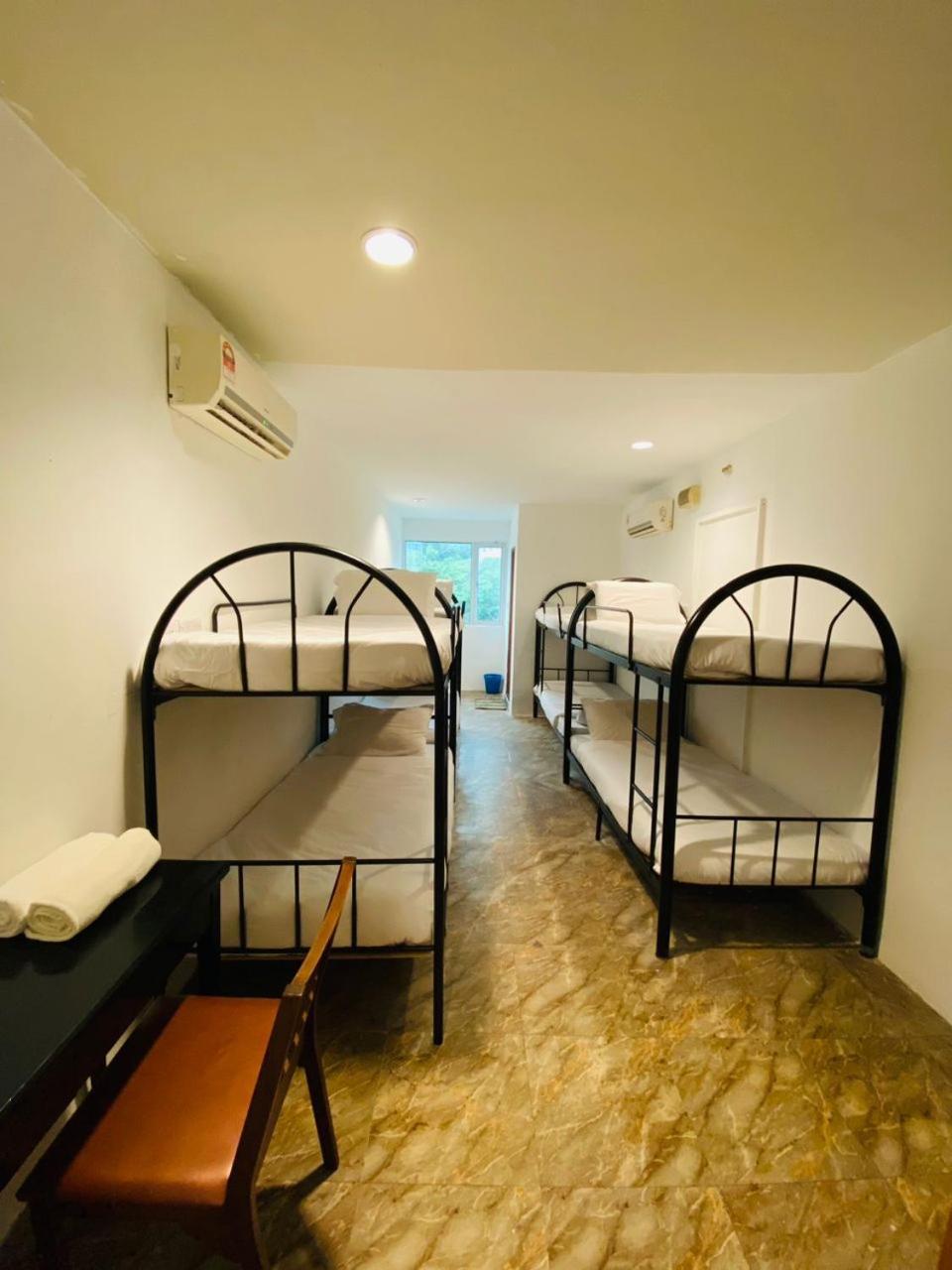 H2 Worldpackers , The Social Hotel コタキナバル エクステリア 写真